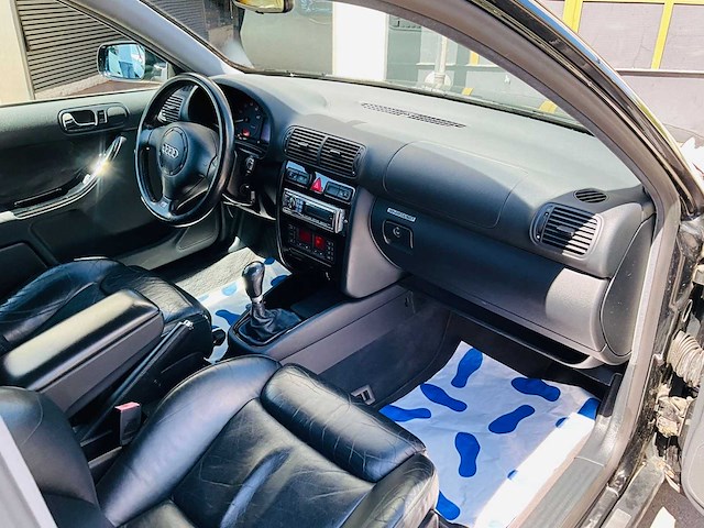 Audi s3 auto uit 1999 - afbeelding 4 van  10