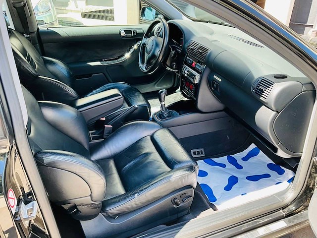 Audi s3 auto uit 1999 - afbeelding 6 van  16