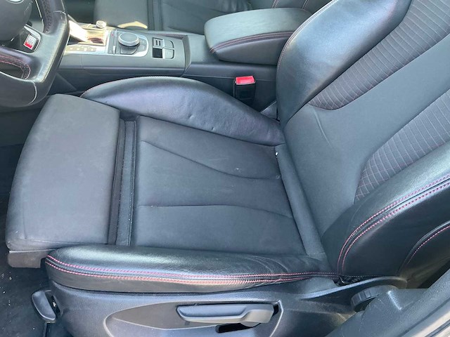 Audi s3 quattro personenauto - afbeelding 36 van  36