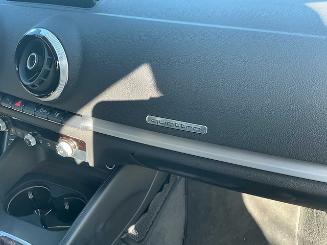 Audi s3 quattro personenauto - afbeelding 35 van  36