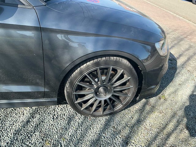 Audi s3 quattro personenauto - afbeelding 13 van  36