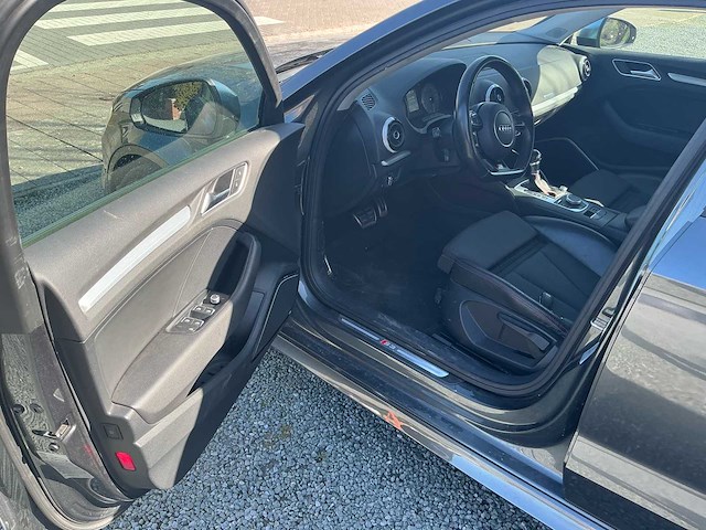 Audi s3 quattro personenauto - afbeelding 32 van  36