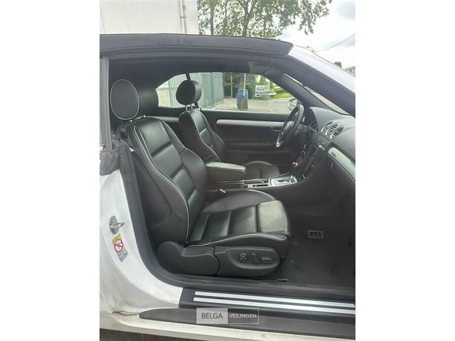 Audi s4 4,2 v8 quatro cabriolet - afbeelding 18 van  20