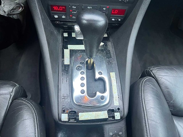 Audi s6 - 2005 - afbeelding 13 van  26