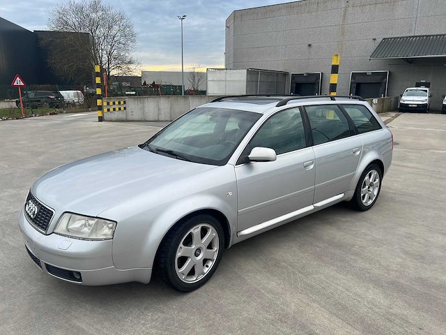 Audi s6 - 2005 - afbeelding 16 van  26