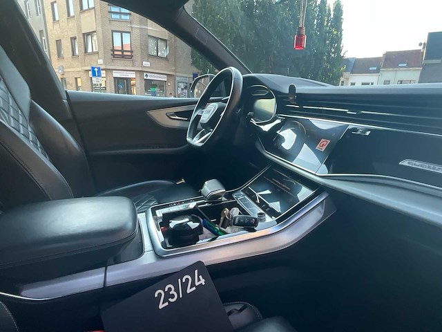 Audi sq8 bedrijfswagen - afbeelding 18 van  42