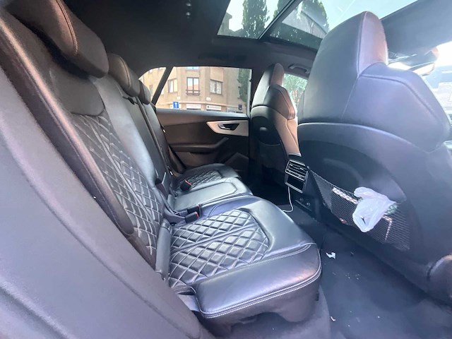 Audi sq8 bedrijfswagen - afbeelding 22 van  42