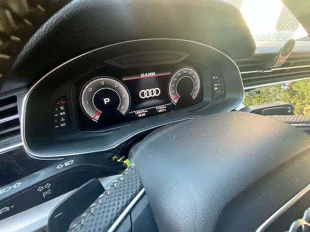 Audi sq8 bedrijfswagen - afbeelding 32 van  42