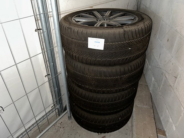 Audi velgen en band - afbeelding 1 van  5