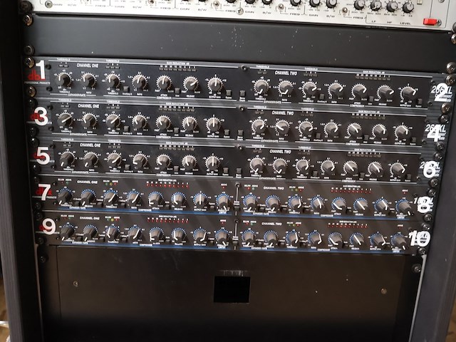 Audio processing rack - afbeelding 6 van  9