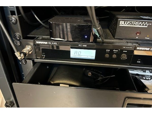 Audio rack met inhoud - afbeelding 4 van  8