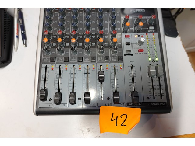 Audiomengpaneel behringer - afbeelding 3 van  4