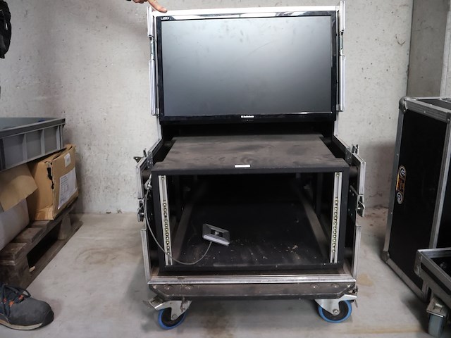 Audiosonic scherm in flightcase - afbeelding 1 van  5