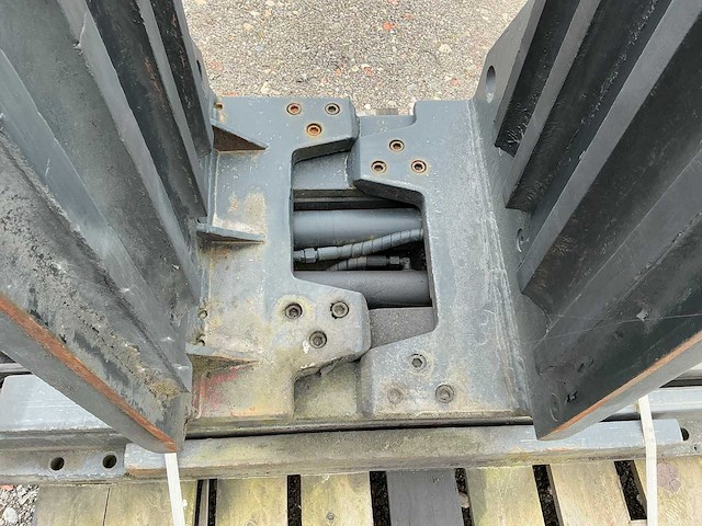 Auramo hydraulische balenklem - afbeelding 4 van  6