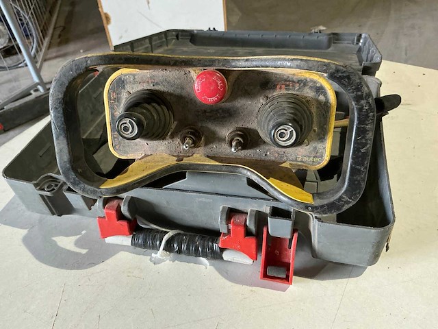 Autec tf02 b07c remote control - afbeelding 1 van  4