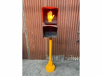 Authentieke amerikaanse red light walk & don't walk - afbeelding 2 van  5