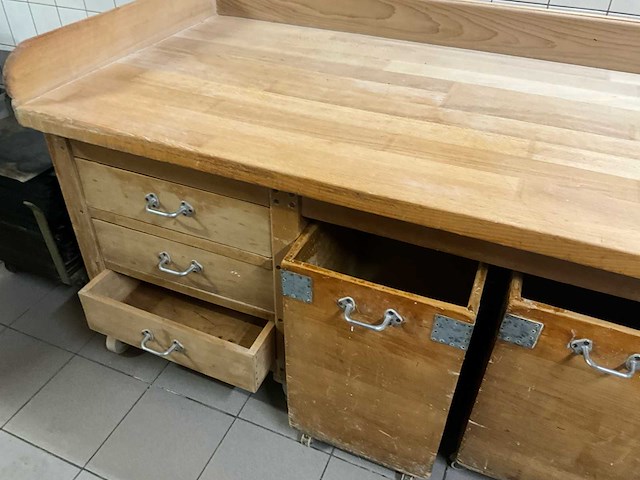 Authentieke bakkerij werkbank - massief - afbeelding 6 van  10