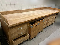 Authentieke bakkerij werkbank - massief - afbeelding 2 van  9