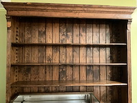 Authentieke houten winkelkast met gekoelde vitrine (pralines, kaas,…) - afbeelding 2 van  7