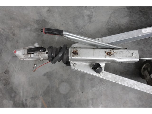 Auto-aanhangwagen hulco - afbeelding 10 van  13