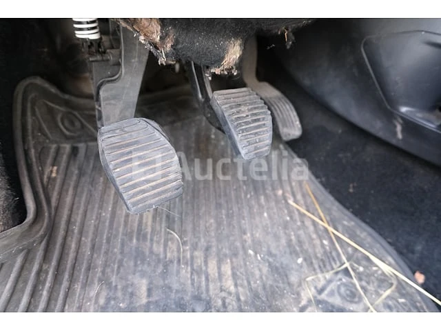 Auto citroën c4 (2007-83,875 km-vin:vf7lcnfuc74687777) - afbeelding 10 van  39