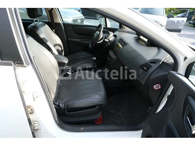 Auto citroën c4 (2007-83,875 km-vin:vf7lcnfuc74687777) - afbeelding 16 van  39