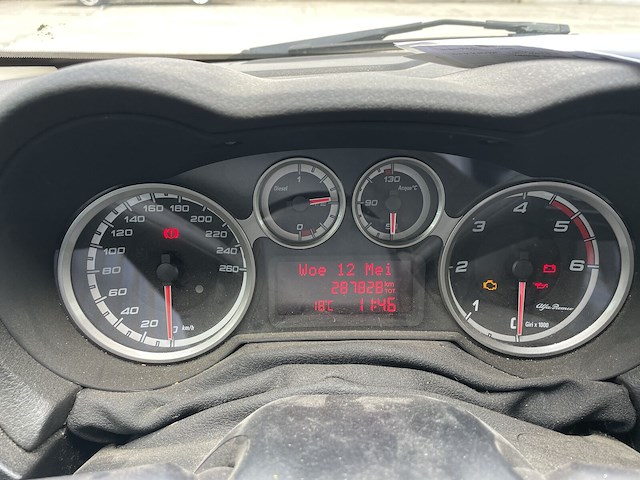 Auto dubbel gebruik alfa romeo mito (2011 / zar 955 000 01 137 015) - afbeelding 18 van  31