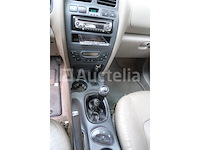 Auto hyundai santa fe 2.4 - 4wd (2004-240.672 km-vin:kmhsc81bp4u664679) - afbeelding 10 van  46