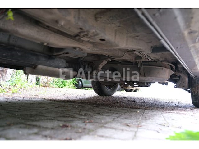 Auto hyundai santa fe 2.4 - 4wd (2004-240.672 km-vin:kmhsc81bp4u664679) - afbeelding 18 van  46