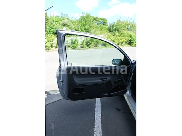 Auto (inbeslagname op straat) peugeot 206 - afbeelding 10 van  60