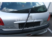Auto (inbeslagname op straat) peugeot 206 - afbeelding 32 van  60