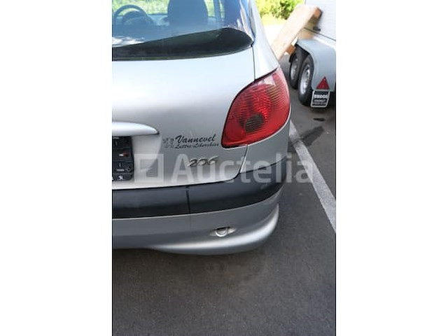 Auto (inbeslagname op straat) peugeot 206 - afbeelding 35 van  60