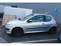 Auto (inbeslagname op straat) peugeot 206 - afbeelding 34 van  60