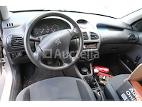 Auto (inbeslagname op straat) peugeot 206 - afbeelding 60 van  60