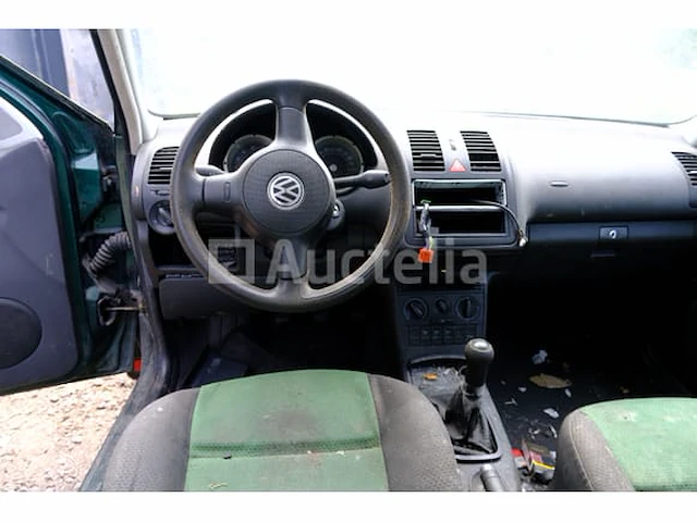 Auto (inbeslagname op straat) volkswagen polo (vin: wvwzzz6nz1d115323) - afbeelding 18 van  24