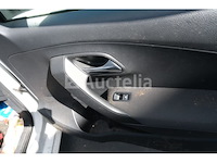 Auto (inbeslagname op straat) volkswagen polo - afbeelding 8 van  54