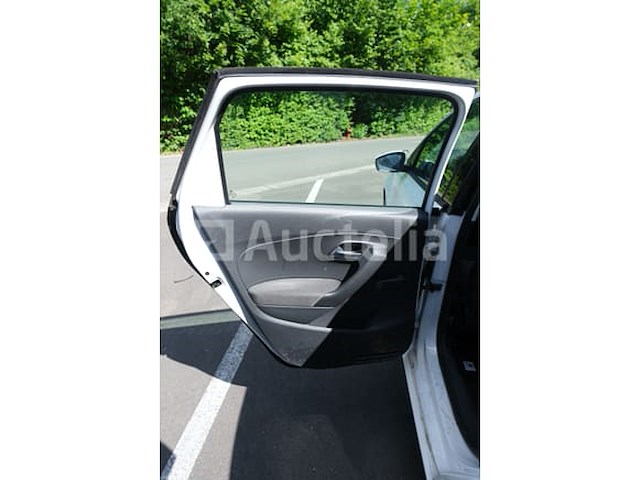 Auto (inbeslagname op straat) volkswagen polo - afbeelding 10 van  54