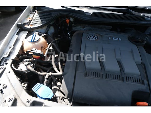 Auto (inbeslagname op straat) volkswagen polo - afbeelding 11 van  54