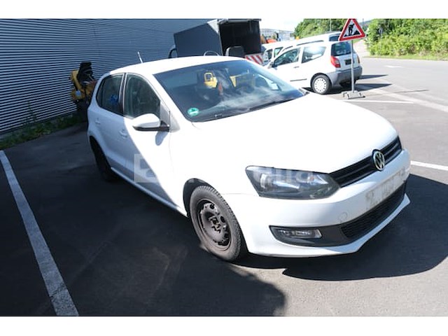 Auto (inbeslagname op straat) volkswagen polo - afbeelding 19 van  54