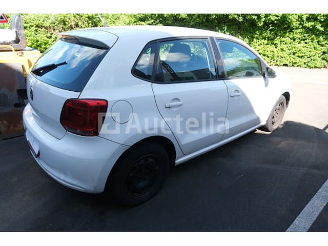 Auto (inbeslagname op straat) volkswagen polo - afbeelding 20 van  54