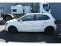 Auto (inbeslagname op straat) volkswagen polo - afbeelding 32 van  54