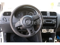 Auto (inbeslagname op straat) volkswagen polo - afbeelding 33 van  54