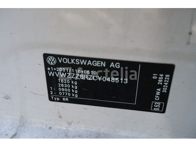 Auto (inbeslagname op straat) volkswagen polo - afbeelding 50 van  54