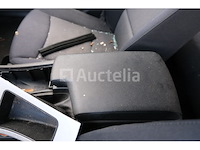 Auto (inval op straat) bmw 318i - afbeelding 15 van  65