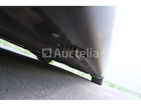 Auto (inval op straat) bmw 318i - afbeelding 26 van  65