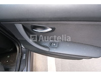 Auto (inval op straat) bmw 318i - afbeelding 28 van  65