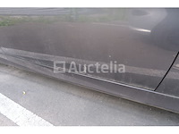 Auto (inval op straat) bmw 318i - afbeelding 44 van  65