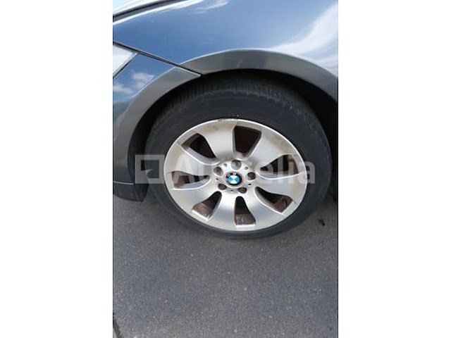 Auto (inval op straat) bmw 318i - afbeelding 59 van  65