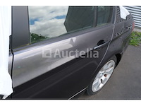 Auto (inval op straat) bmw 318i - afbeelding 60 van  65