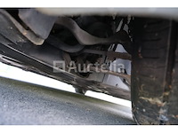 Auto (inval op straat) bmw 318i - afbeelding 65 van  65